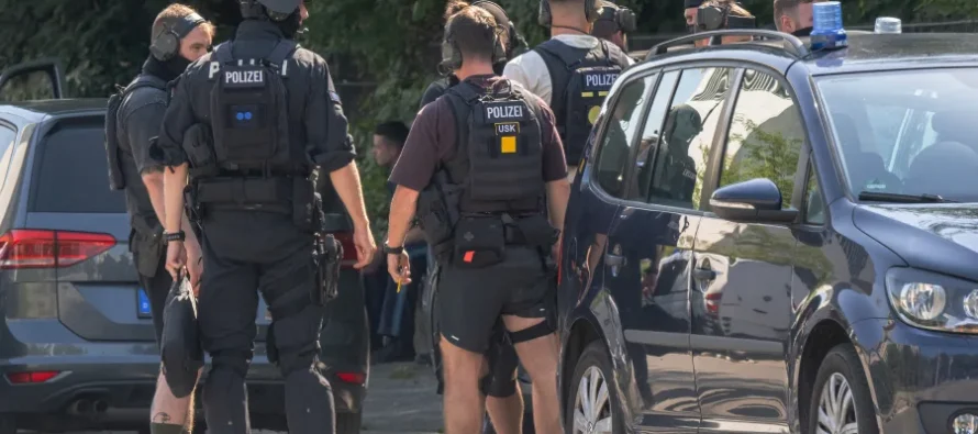Një person i armatosur qëllohet për vdekje nga policia pranë konsullatës së Izraelit në Mynih