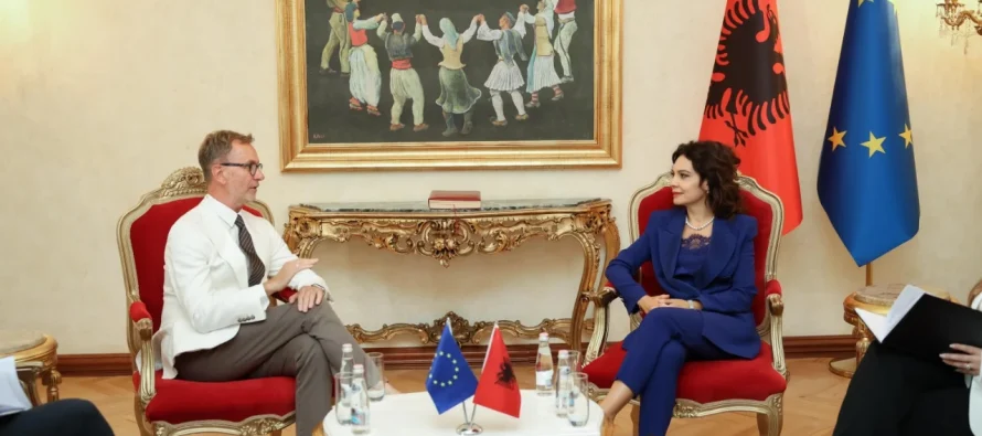 Spiropali takohet me Ambasadorin e Bashkimit Evropian në Shqipëri: Kuvendi, rol kyç në procesin e integrimit evropian