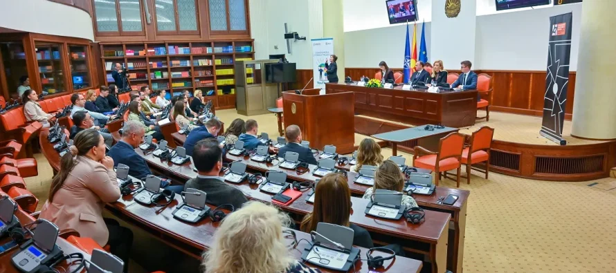 RVM, edukimi mediatik nuk është vetëm aftësi por domosdoshmëri, shteti të krijojë kushte që gazetarët të japin informacion të besueshëm