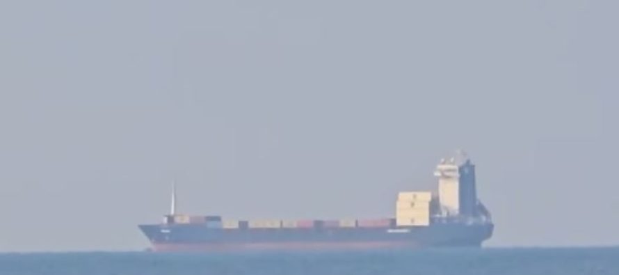 Mbërrin në Durrës anija me mbetjet toksike që u kthyen nga autoritetet tajlandeze