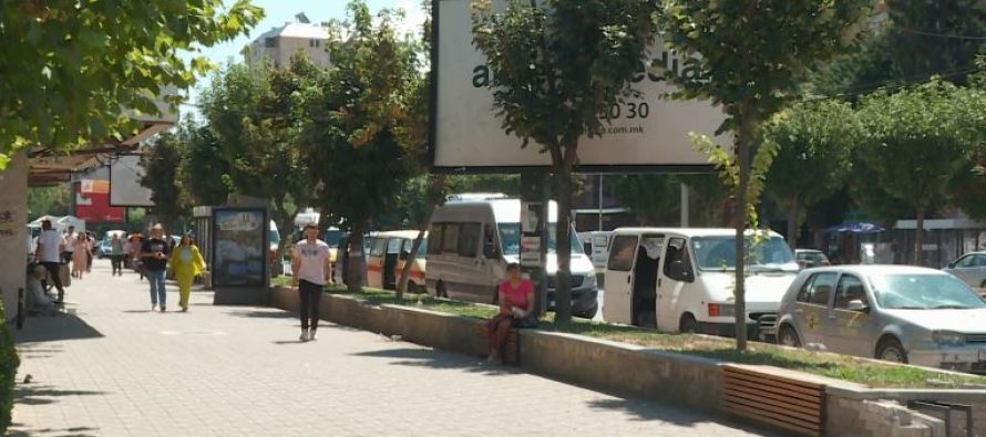 Policia e Tetovës me kontrolle kundër transportuesve publik pa licencë