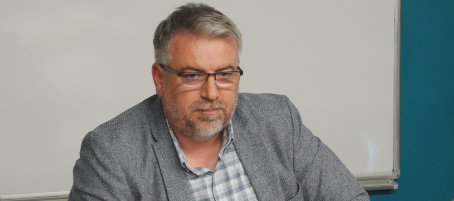 Politika ndaj eurointegrimeve në mediat shqipe: Nga kushtëzimi deri te vendnumërimi