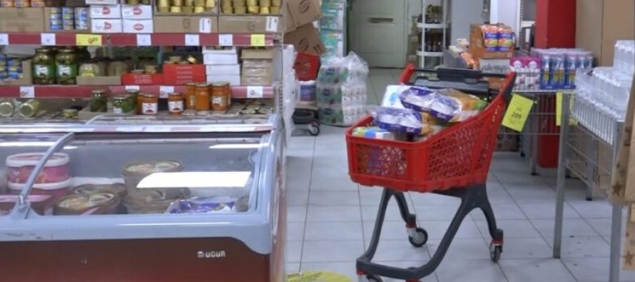 Qytetarët të revoltuar për çmimet e larta të produkteve ushqimore