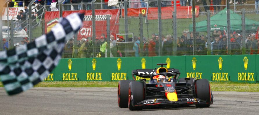 “Red Bull” shkel rregulloren, ka sistem për të modifikuar makinën në garazh
