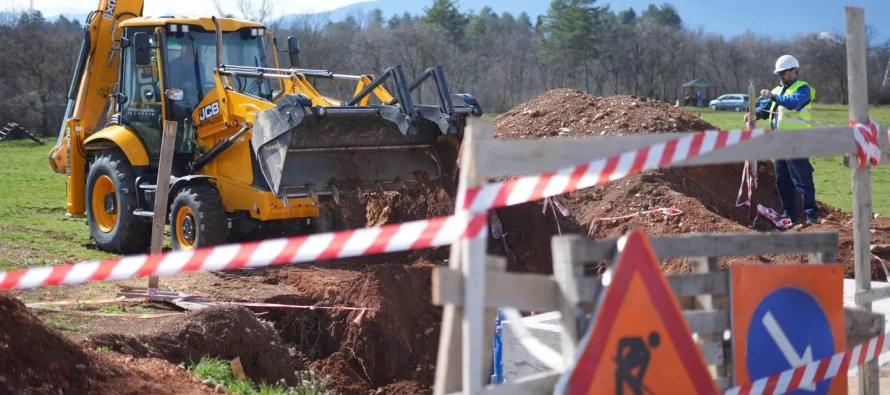 Autostradë me tri korsi e cila do të ndërtohet për tre vjet, premtoi ministri Nikollovski për rrugën Prilep – Manastir