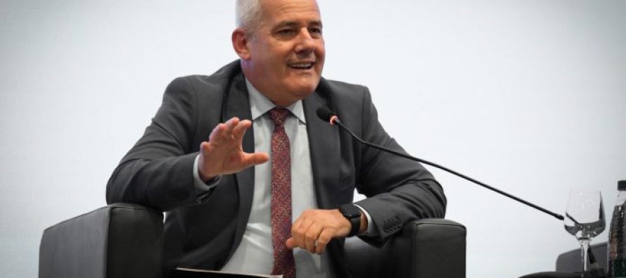 Sveçla thotë se bisedoi me Sarrazinin për kontrollin e mallrave serbe në Merdare