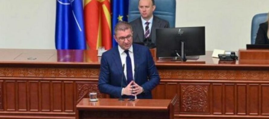 Mickoski: Zyrtarë të BDI-së më dërgojnë SMS porosi për t’u bërë pjesë e Qeverisë
