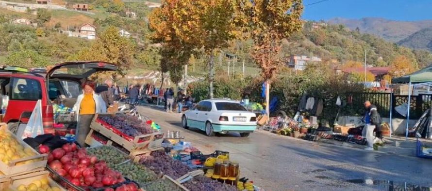 “Myftinia e Tetovës në mënyrë të jashtëligjshme ka marrë para nga shitësit nëpër trotuare”