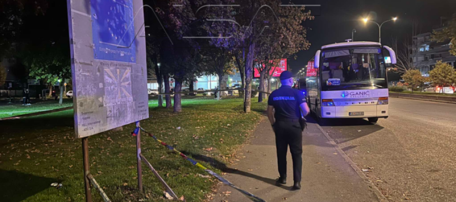 Plagosja e mbrëmshme para komunës së Çairit – Arrestohen katër persona, dy nga ta të burgosur