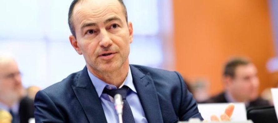 Eurodeputeti bullgar, Kovaçev: 150 mijë qytetarë të RMV-së, ministra e deputetë aktual së bashku me familjet e tyre kanë nënshtetësi bullgare!