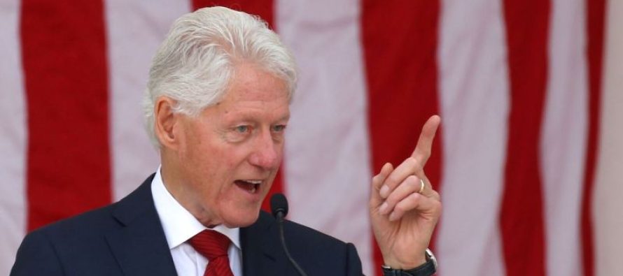 Bill Clinton tërheq kritika pasi tha se Izraeli ishte i detyruar të vriste civilët në Gaza