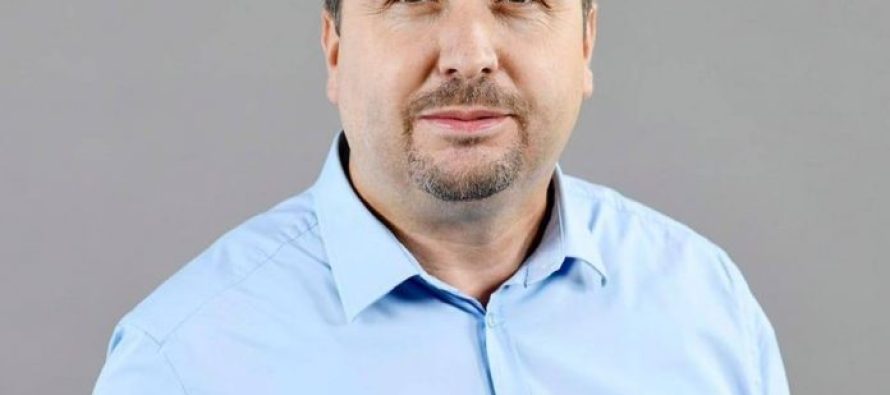 Si lindi miti i Mollës së Kuqe?