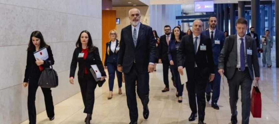 Edi  Rama dhe BE-ja