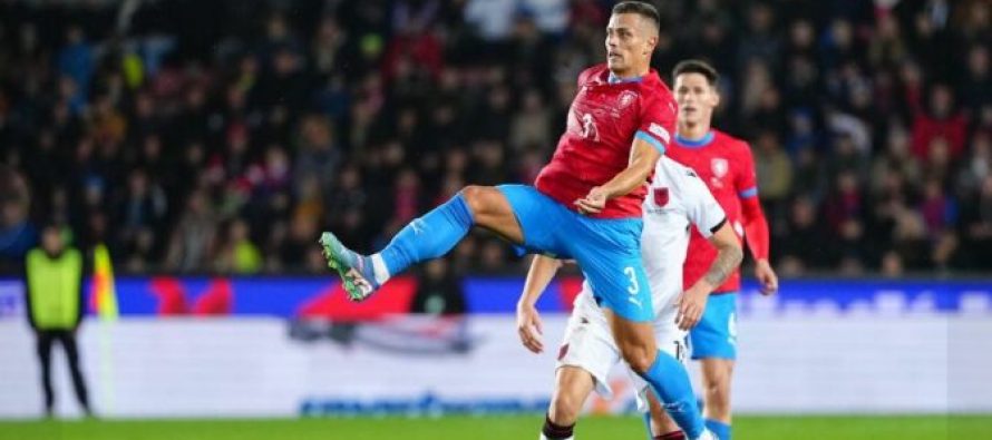 Shqipëria bie keq në Pragë, Çekia i jep leksion futbolli kuqezinjve