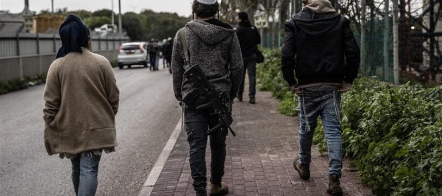 Ministri ekstremist izraelit: Mbi 120.000 ar’më të shpërndara midis kolonëve izraelitë që nga fillimi i luftës në Gaza