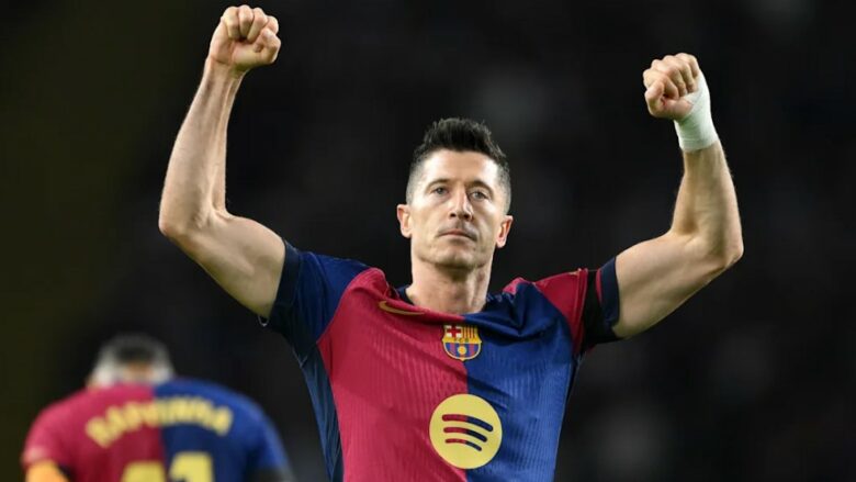 Hansi Flick  Lewandowski është i pazëvendësueshëm