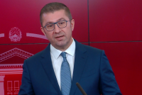 Pse i pengon Mickoskit marshi në mbrojtje të Çlirimtarëve?