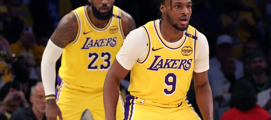 NBA, babai dhe i biri Xhejms shënuan histori