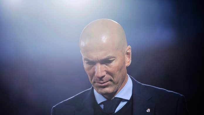 Zinedine Zidane  favorit për të marrë drejtimin e Francës pas Botërorit