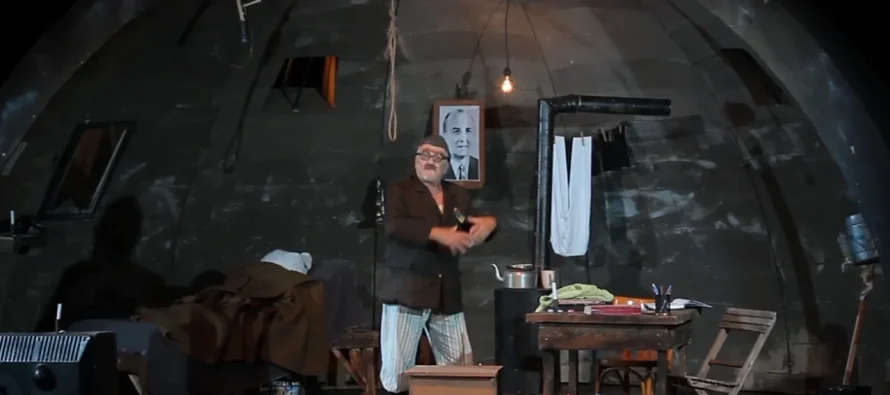 “Testamenti” i Leka Bungos, komedia e zezë shfaqet edhe në teatrin “Zihni Sako” në Gjirokastër