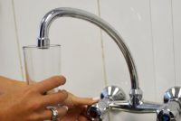Analizat e fundit: Uji i pijshëm në Gostivar është i sigurt për konsum