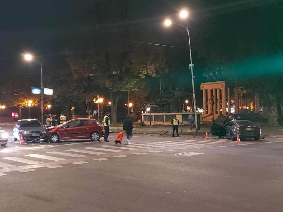 Shkup, një aksident trafiku ka ndodhur pranë Kuvendit