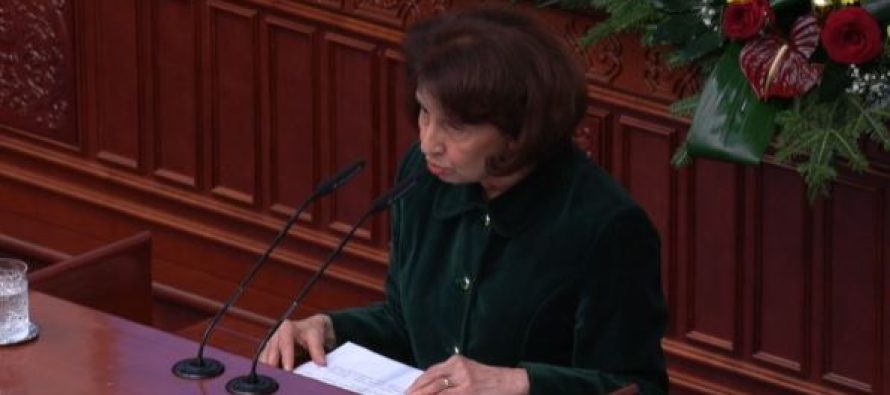 Opozita komenton fjalimin  e Siljanovska Davkovës në Kuvend