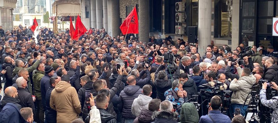 Bexheti: Beteja për mbrojtjen e gjuhës shqipe vazhdon…