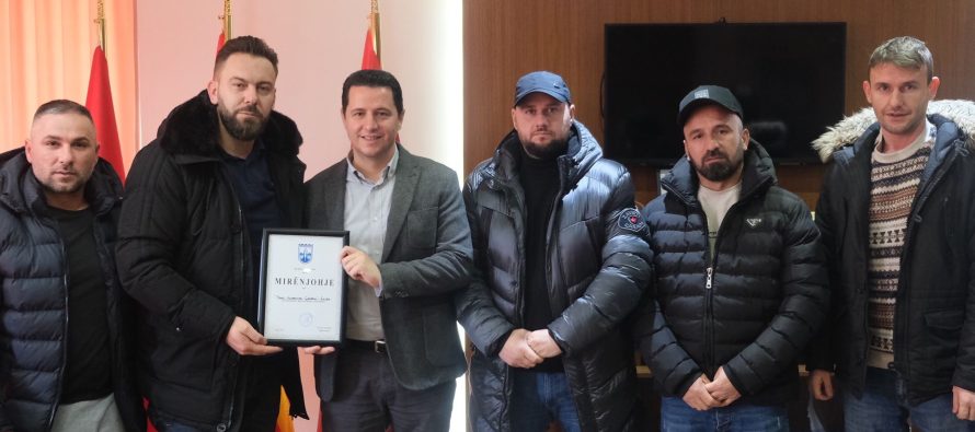 Limani ndau mbi 20 mirënjohje për shoqatat e mërgimtarëve të Gostivarit