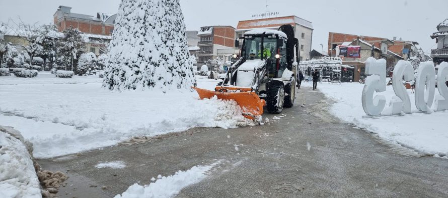 Bora në Gostivar | Limani: Rrugët janë të kalueshme, komunikacioni…