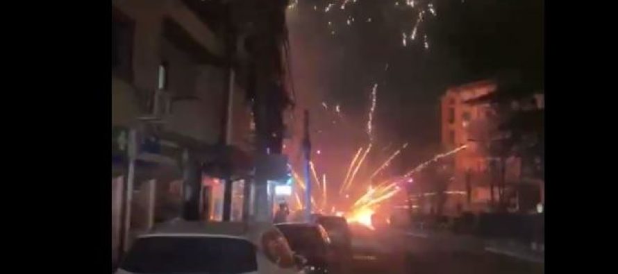 Shpërthimi i fishekzjarreve në Prizren, dy persona u lënduan, njëri në gjendje më të rëndë