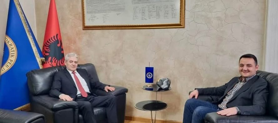 Valdet Xhaferi do të drejton me Qendrën Analitike “Abdilaqim Ademi”