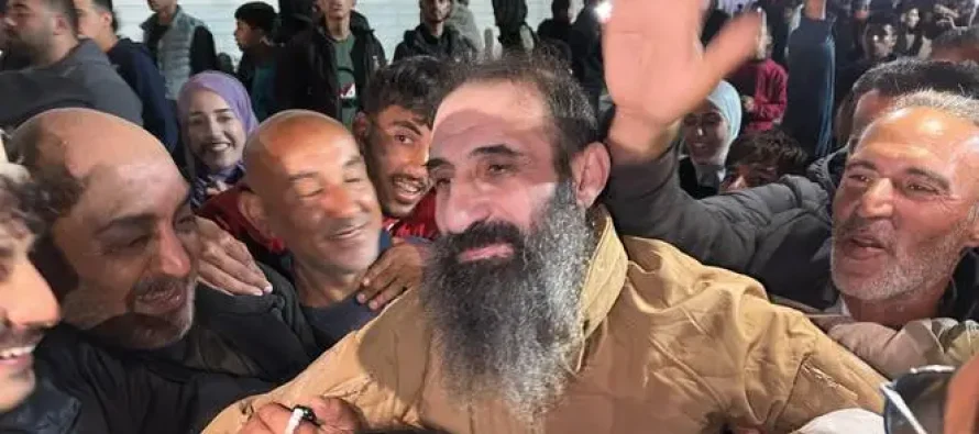Festime ndërsa të burgosurit palestinezë ribashkohen me familjet e tyre