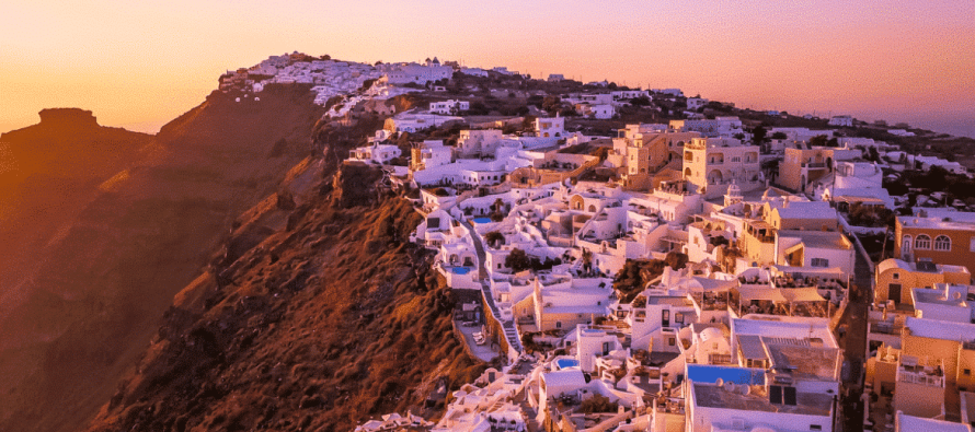 Santorini shndërrohet në ishull fantazmë teksa tërmetet vijojnë prej 4 ditësh