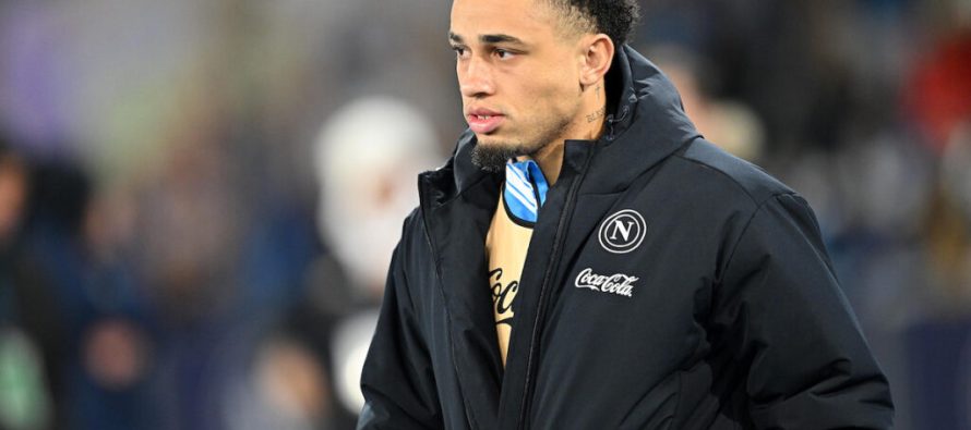 Premtimi i Okaforit: Do të rikthehem shpejt në nivelin tim, Napoli punon shumë