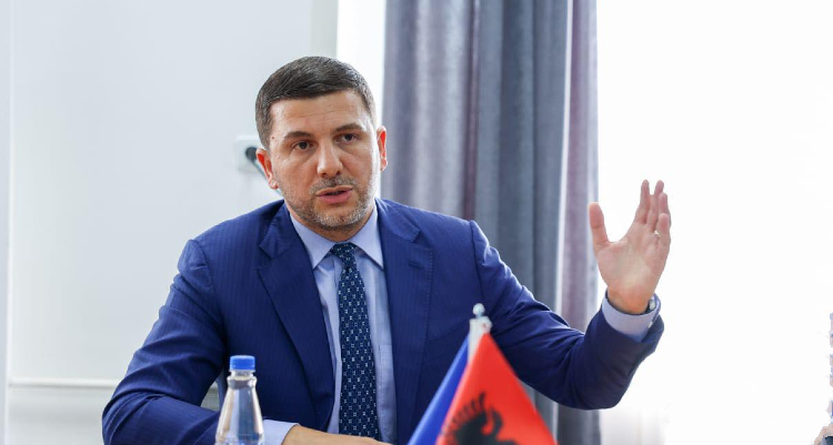 Krasniqi  Të shtunën në Shkup bashkohen zërat nga të gjitha trojet për të mbrojtur dinjitetin