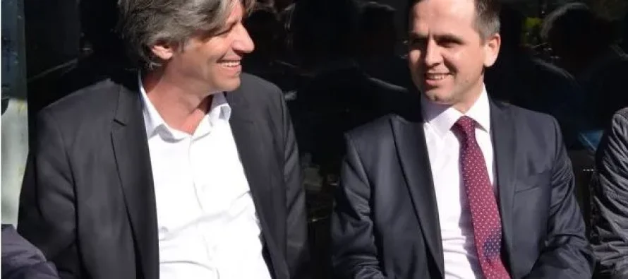 Sela takim me Kasamin dhe Mexhitin, a po e zëvendëson Taravarin në qeveri?!