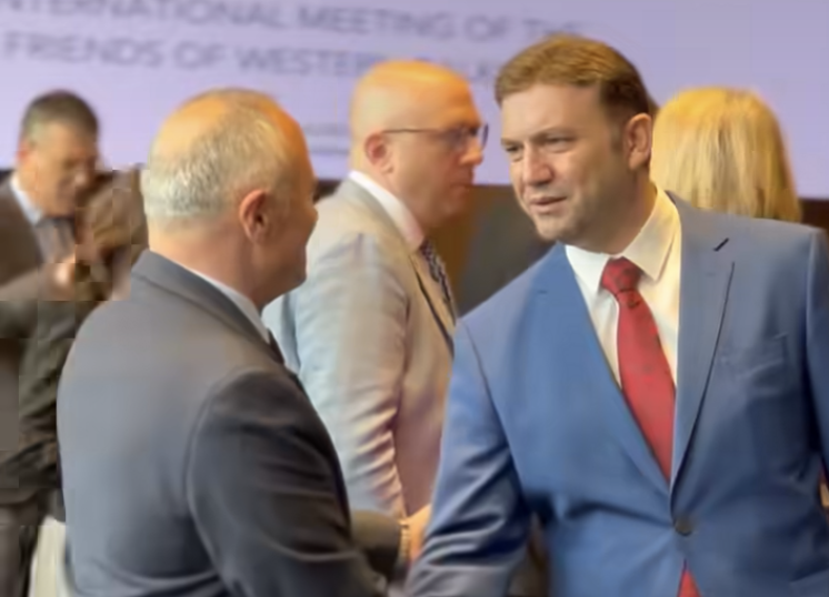 Osmani po qëndron në Slloveni, merr pjesë në konferencën e organizuar nga Presidenti Pahor