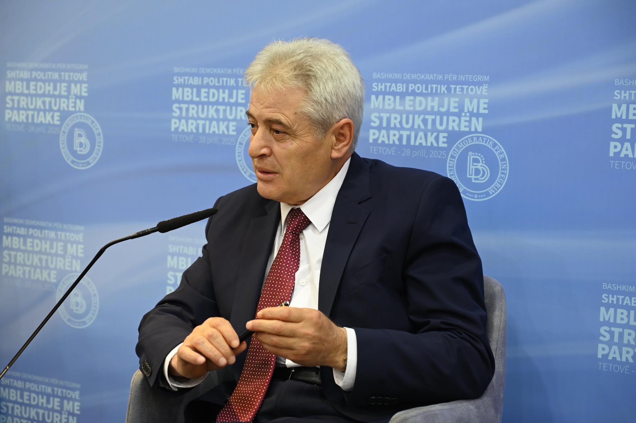 Ahmeti: VLEN-i nuk është më VLEN por është LEN, i guximshëm hapi i Taravarit!
