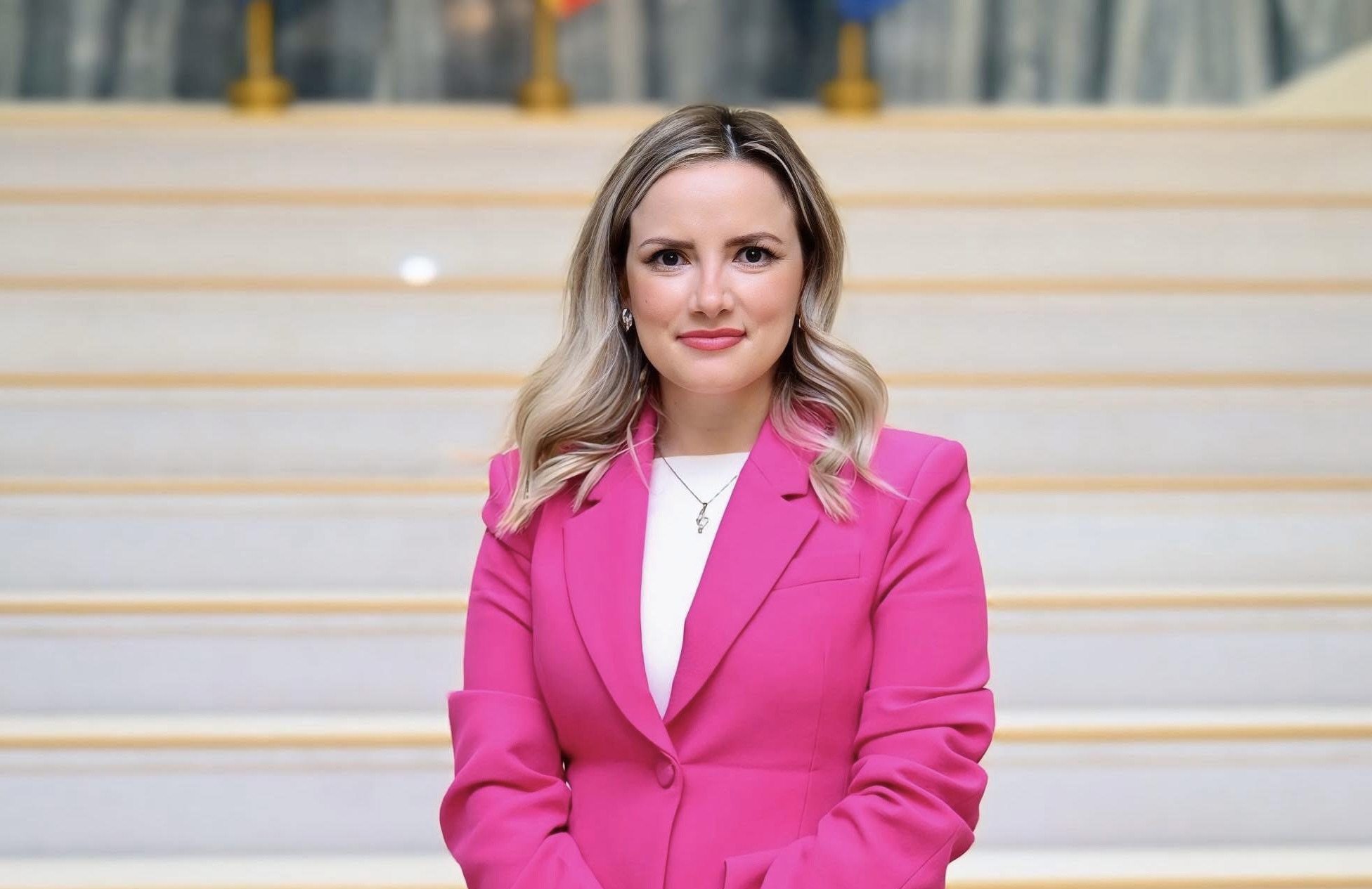 Mimoza Musa  Politika kalon  por fjalët dhe sjelljet mbeten