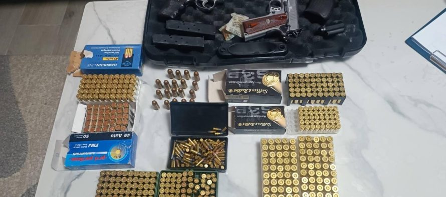 Arrestim në Batincë: U kap me armë dhe qindra fishekë në shtëpi