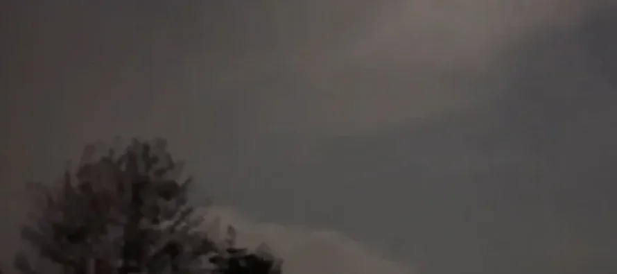 Shpërthime në Kashmir pas armëpushimit – India paralajmëron reagim të ashpër