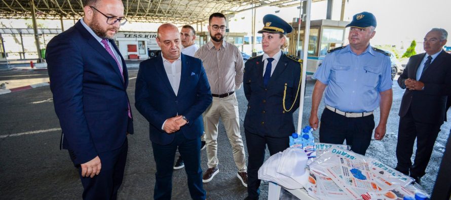 “Vozit i pushuar – udhëto i sigurt”: Fillon fushata kundër aksidenteve rrugore – Por vetëm maqedonisht!