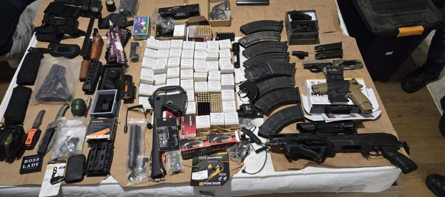 Arrestohet 29-vjeçari nga Shkupi për armëmbajtje pa leje dhe dhunë ndaj bashkëshortes