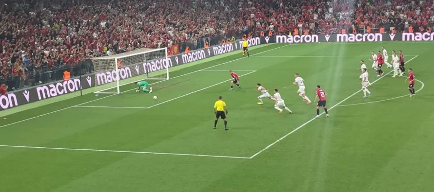 Shqipëria barazon ndaj Serbisë në sfidën vendimtare të Botërorit 2026