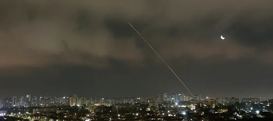 Irani dhe Izraeli shkëmbyen sulme të reja në orët e para të mëngjesit