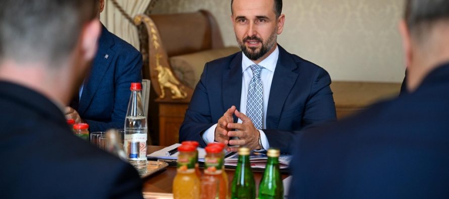 Murtezani në Paris me fjalë të mëdha e rezultate të mjegullta – integrimi mbetet në letër