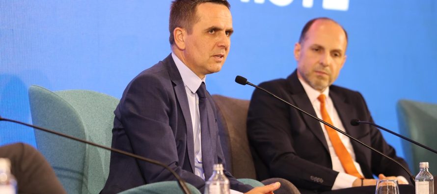 VLEN: 1 vit qeverisje, 1 vit barazi dhe dinjitet për çdo shqiptar!