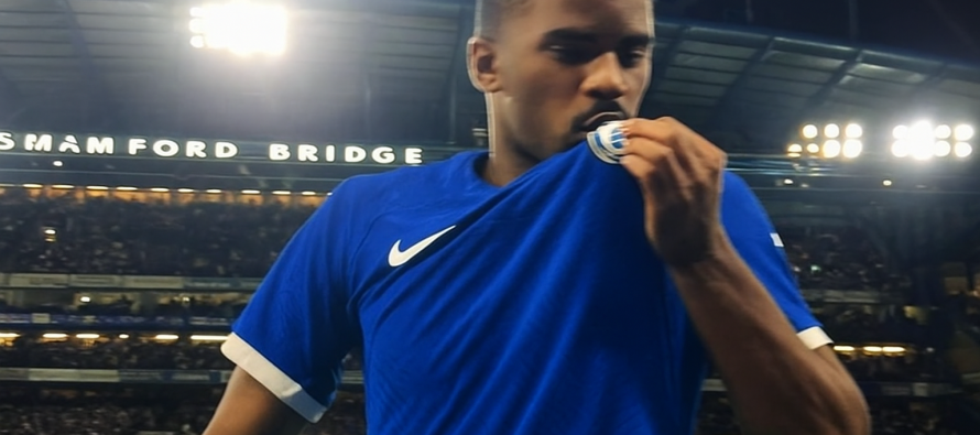 Chelsea nis bisedimet për Jorrel Hato – mbrojtësi holandez pranë Stamford Bridge
