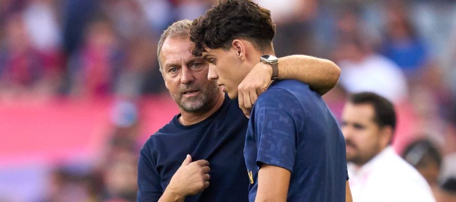 Flick qorton Fortin për vonesën në stërvitje